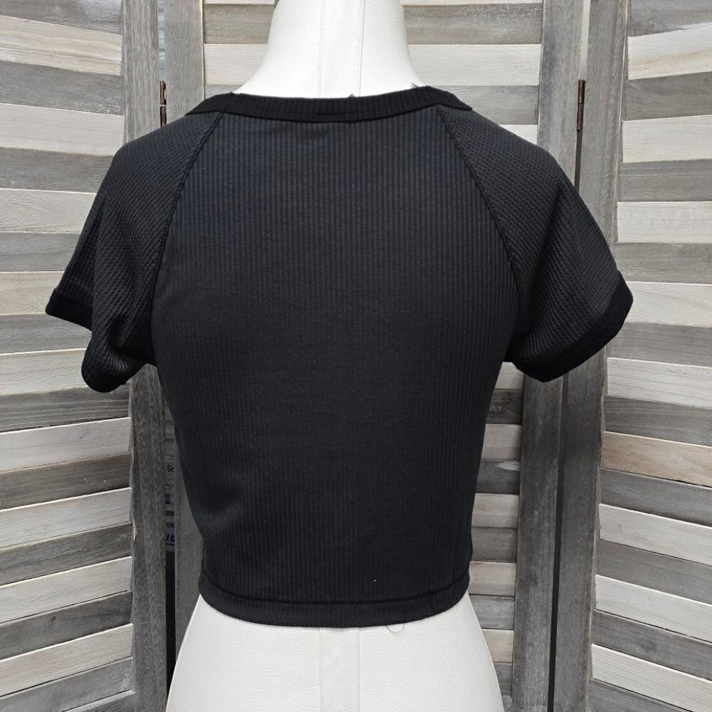 Women's Short Sleeve T-Shirt | Wild Fable | Medium - Picture 4 of 10
